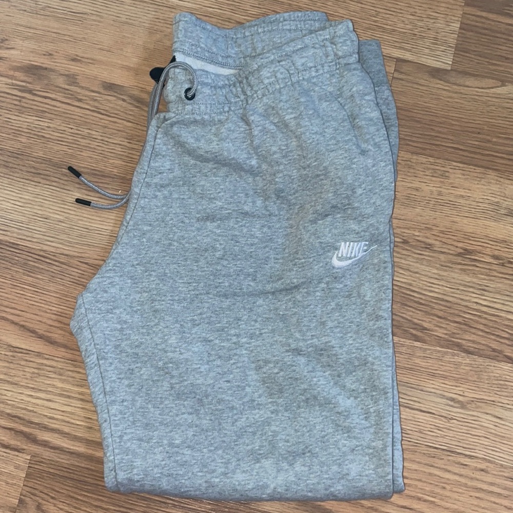 Nike sweatpants/joggers size large